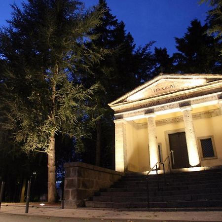 Hotel Le Comty Feurs Exterior foto